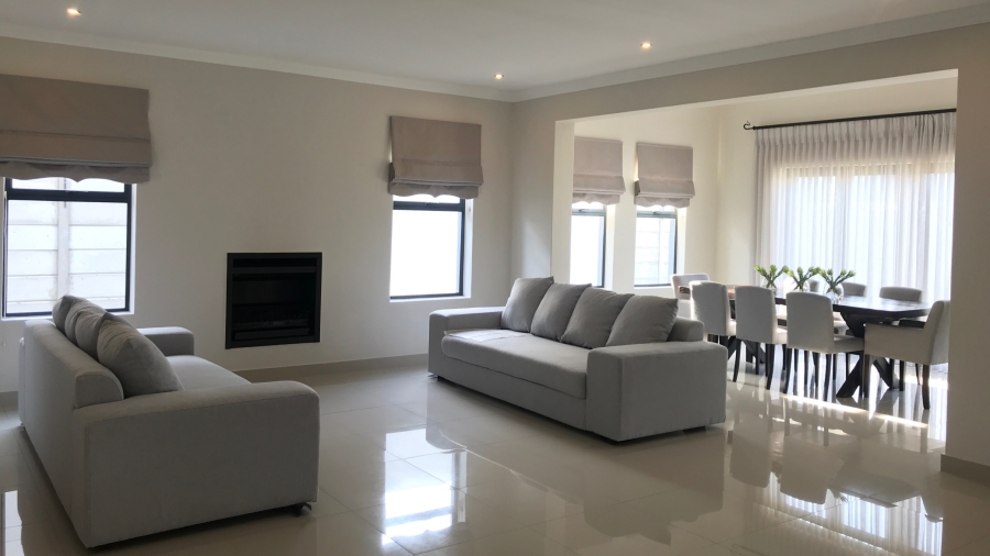 To Let 4 Bedroom Property for Rent in Parklands North Western Cape